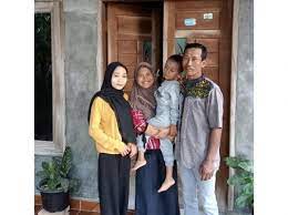 Maimunah Anak Buruh Tani Berhasil Masuk UGM Tanpa Tes