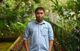 Penyelamat Trenggiling Dapat Hadiah Lingkungan Hidup