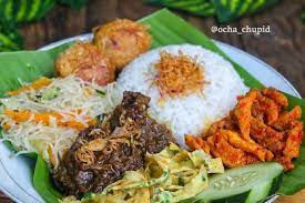 Kepanjangan Nasi Rames-Makanan Jawa Timur
