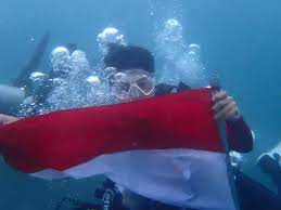 Heroik HUT RI Ke 78 Di bawah Laut Megamas Manado